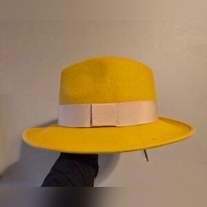 ALDO Gold Mustard Yellow Felt Wool Fedora Hat